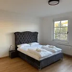 Lägenhet Cozy Apartment, 7 Mins To Hauptbahnhof *